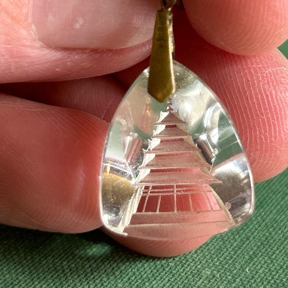 Antique Screw-Back Earrings - Picture 14 of 16